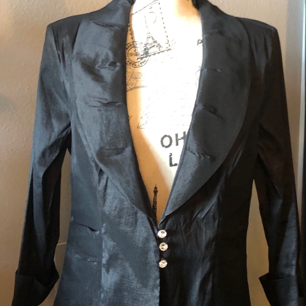 Stunning black jacket